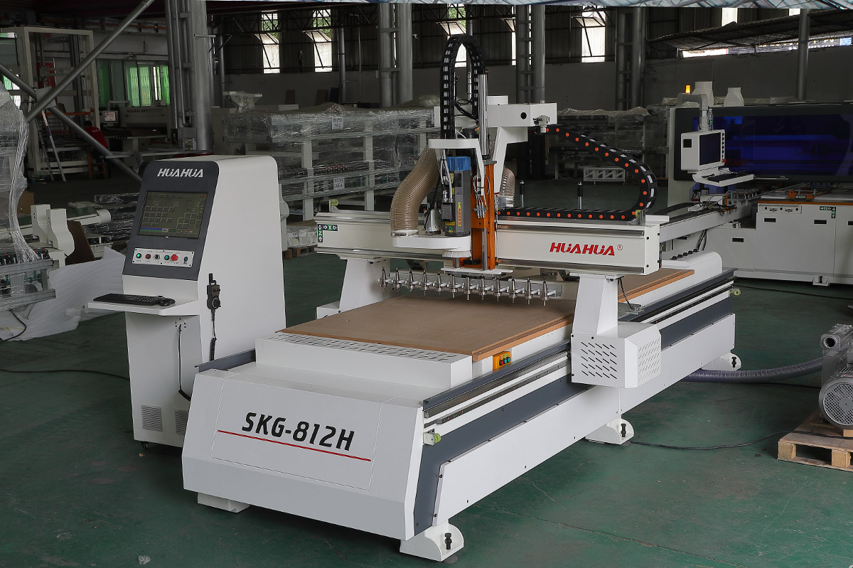 China Woodworking Machine 4 Axis CNC Router Wood Furniture Legs